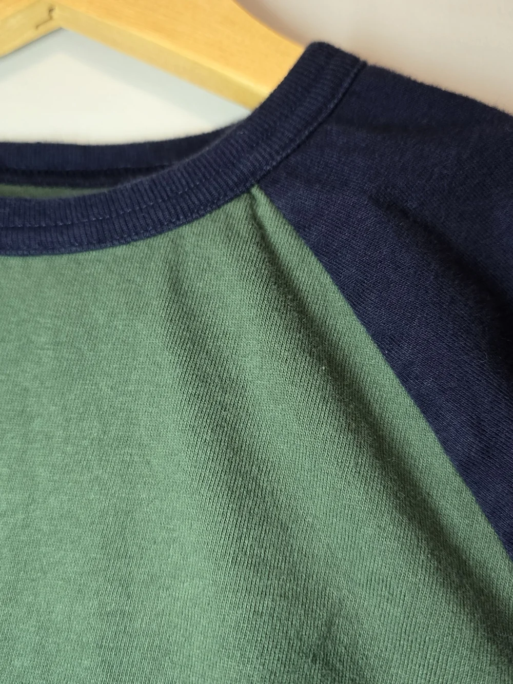 GAP Boys Green & Navy Long Sleeve Raglan Tee 5yrs
